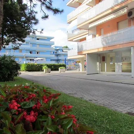 Comfort And Fun By The Pool - Beahost Apartment *