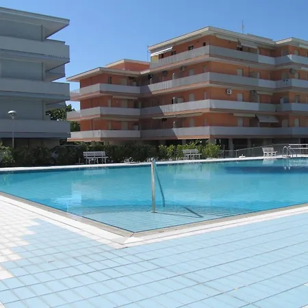 Apartment Comfort And Fun By The Pool - Beahost Bibione